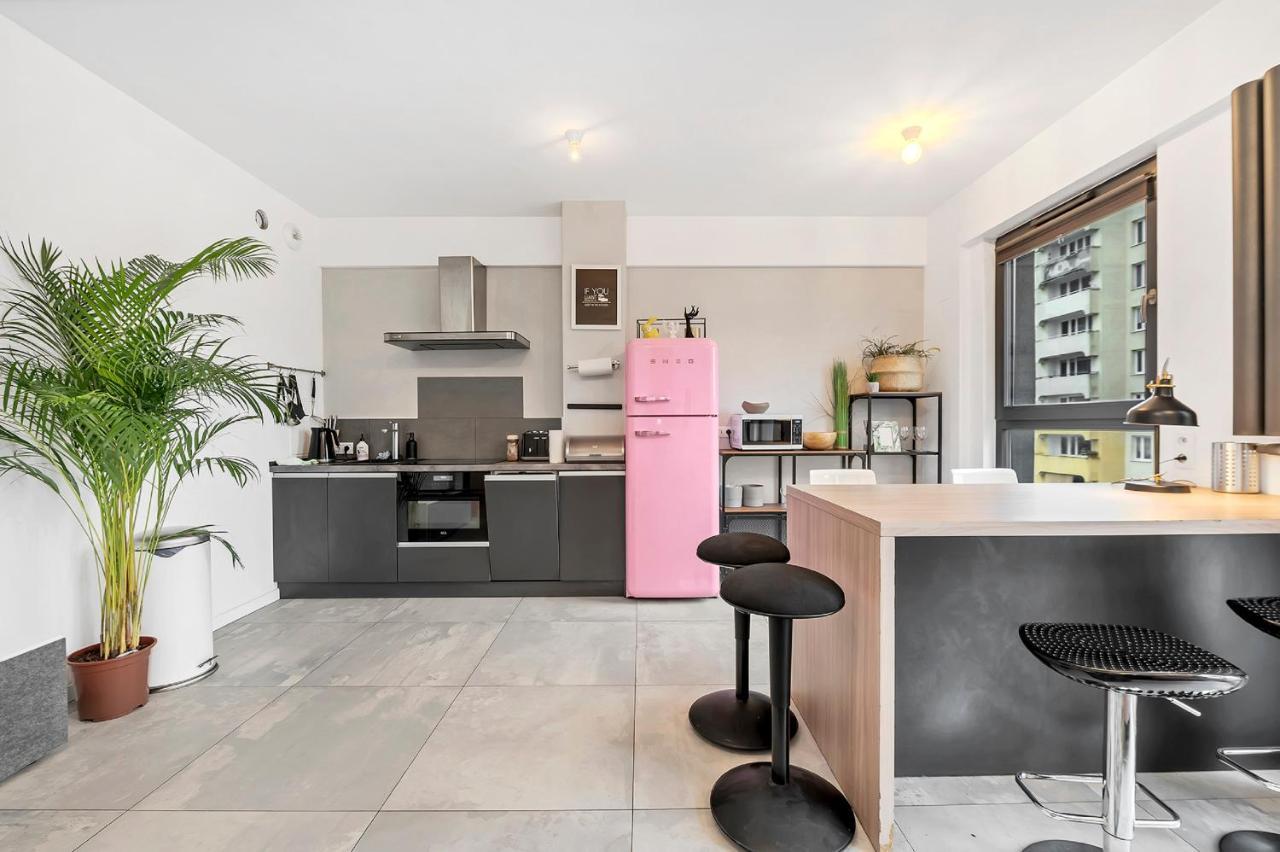 Apartment Lumina 4-room With Large Balcony *