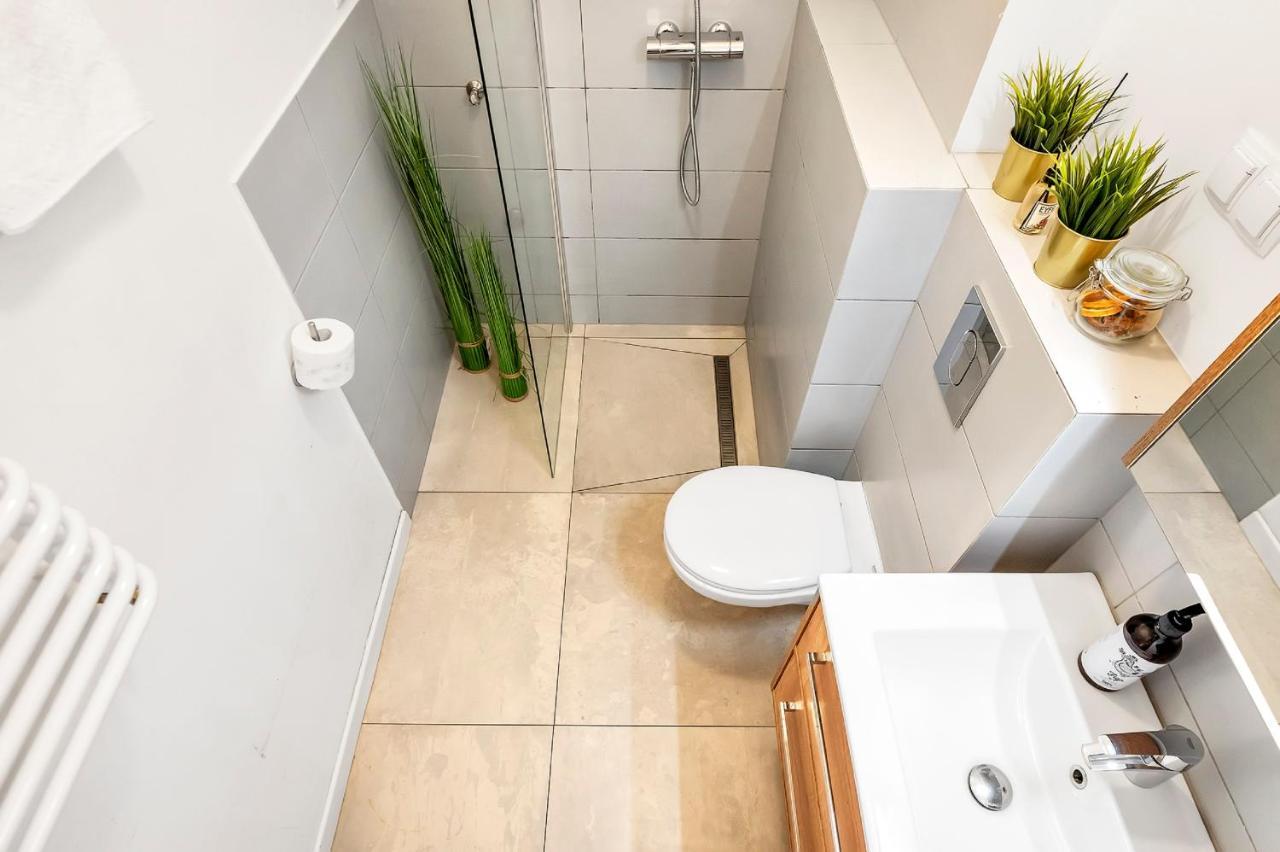 Lumina 4-room With Large Balcony Warsaw
